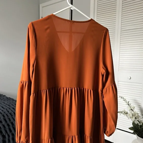 NWOT Ruffle Dress - Picture 6 of 7